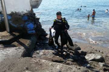 Nueva limpieza de los fondos marinos de Tufia (Foto TA)